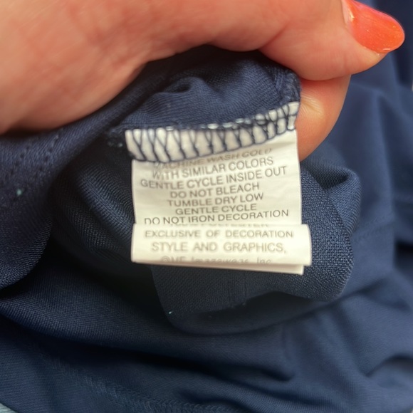 Women’s Tampa Bay Rays~Jersey Style Shirt by Majestic.  Size Small - Picture 8 of 8